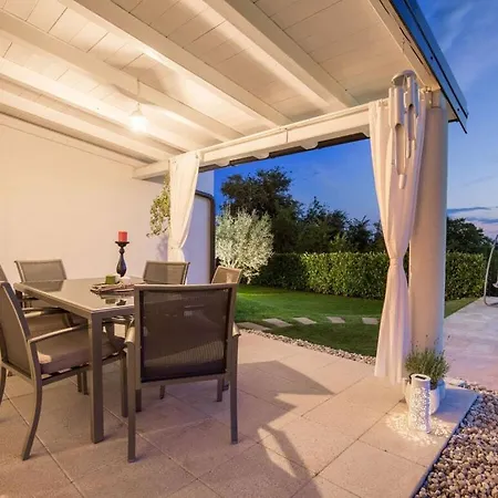 Parry Porec Comfortable 4* Višnjan