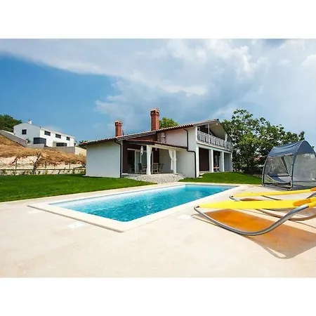 Parry Porec Comfortable