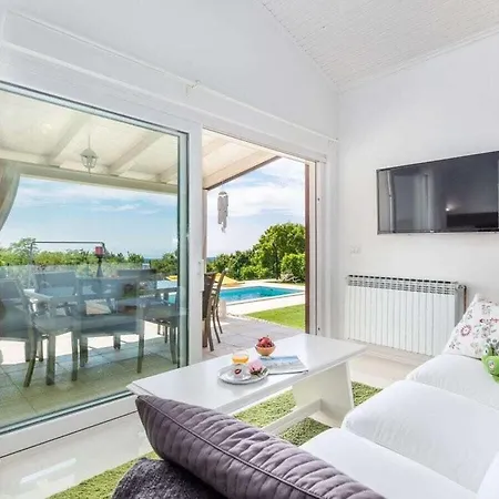 Parry Porec Comfortable 4*