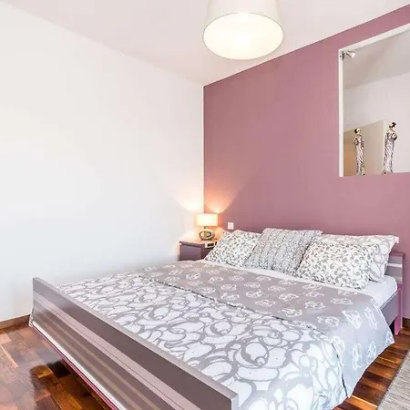 Parry Porec Comfortable